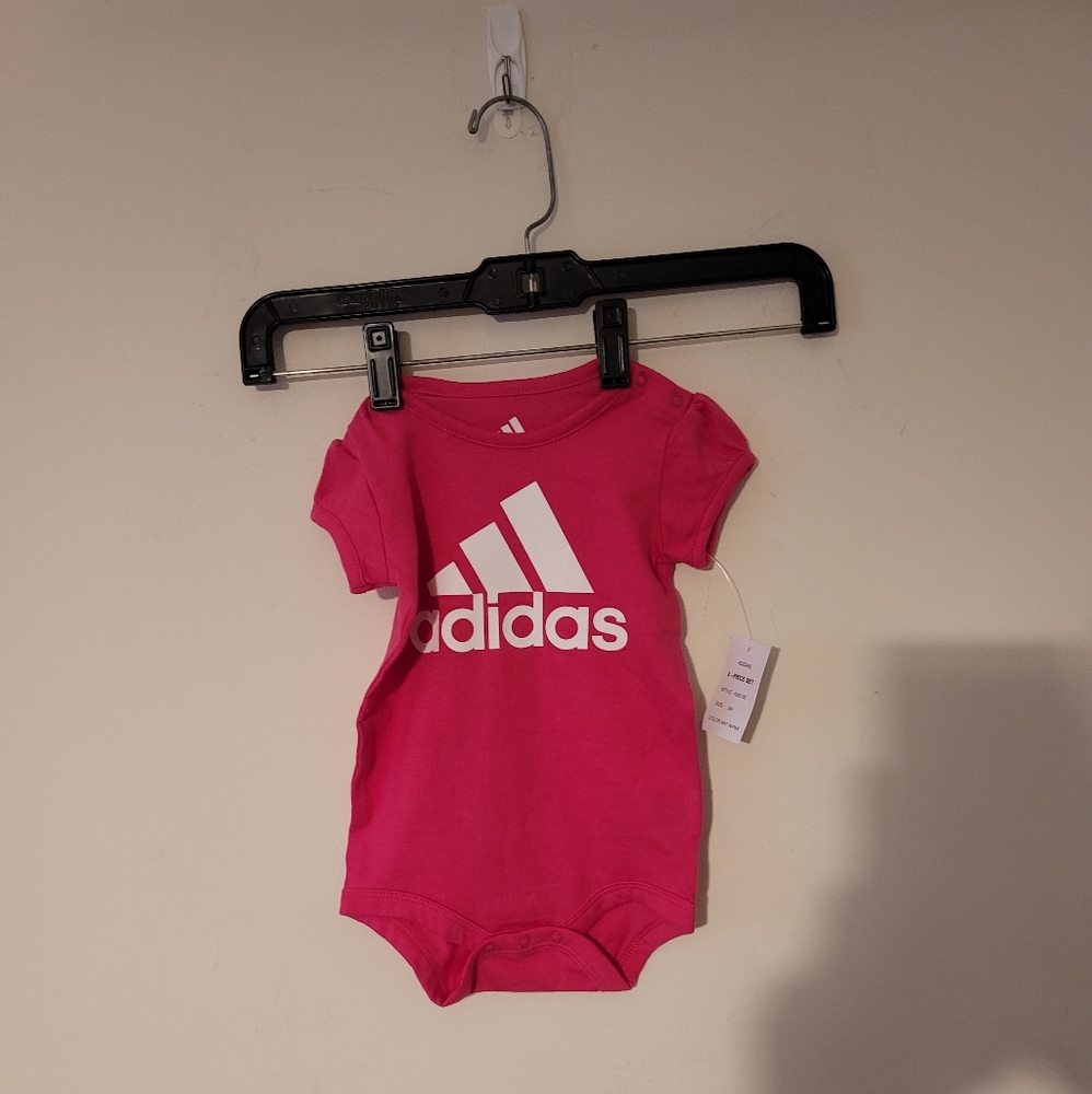NEW 2 piece Adidas Onsies 💛